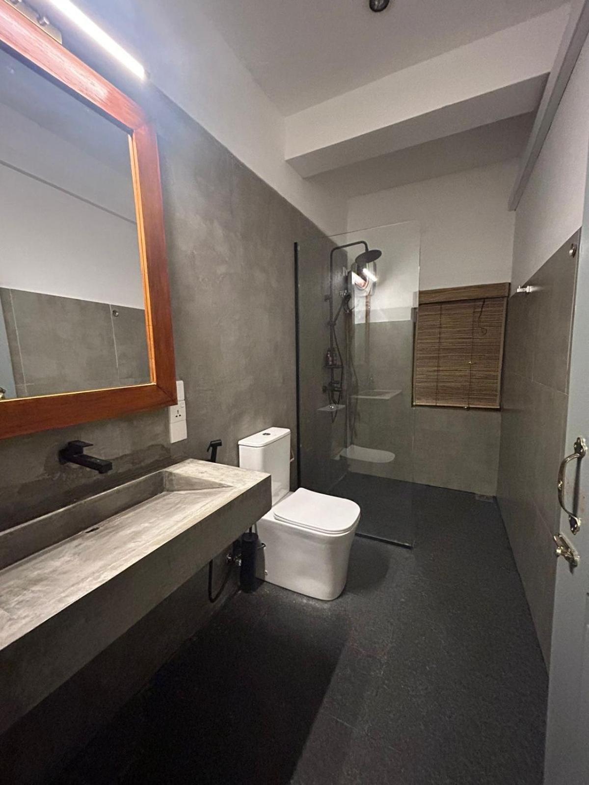 Gitano Surf Ahangama Beachfront Kültér fotó